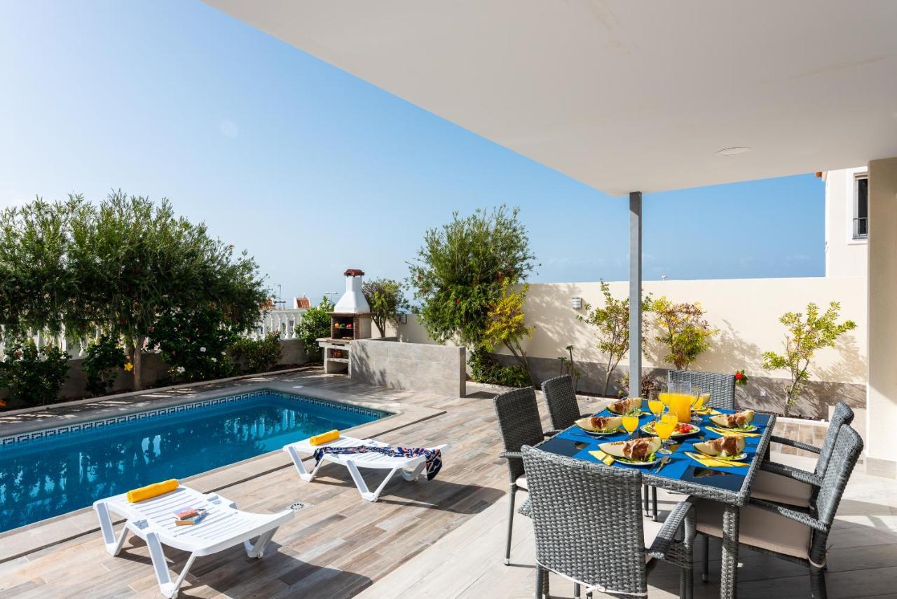 Amazing Villa Medina, Bbq 아데제 외부 사진