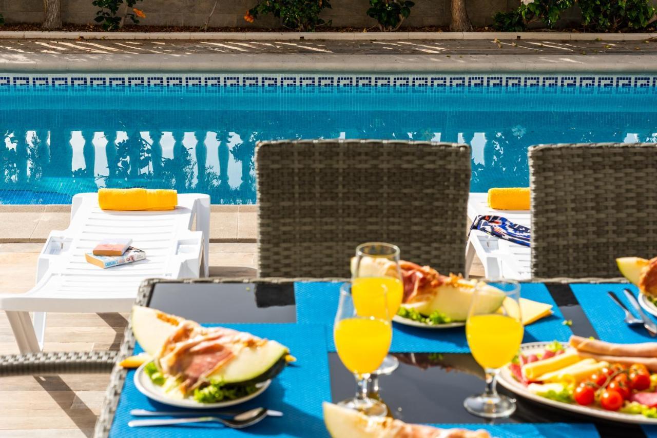 Amazing Villa Medina, Bbq 아데제 외부 사진